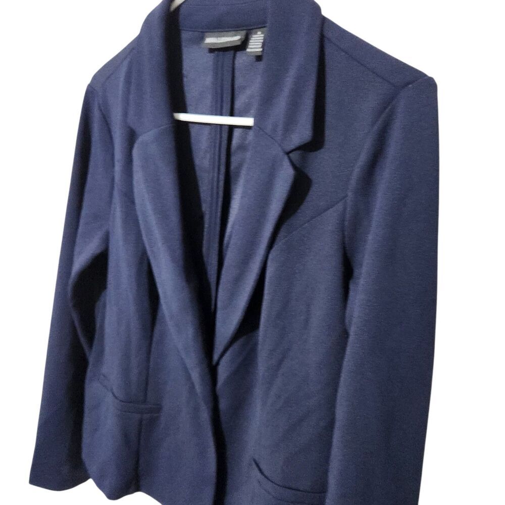 Nina Leonard Blazer Size Small Navy Blue Color One Button Lightweight. New - Picture 2 of 11